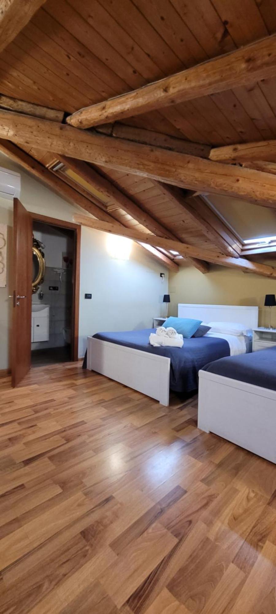 Camera Familiare